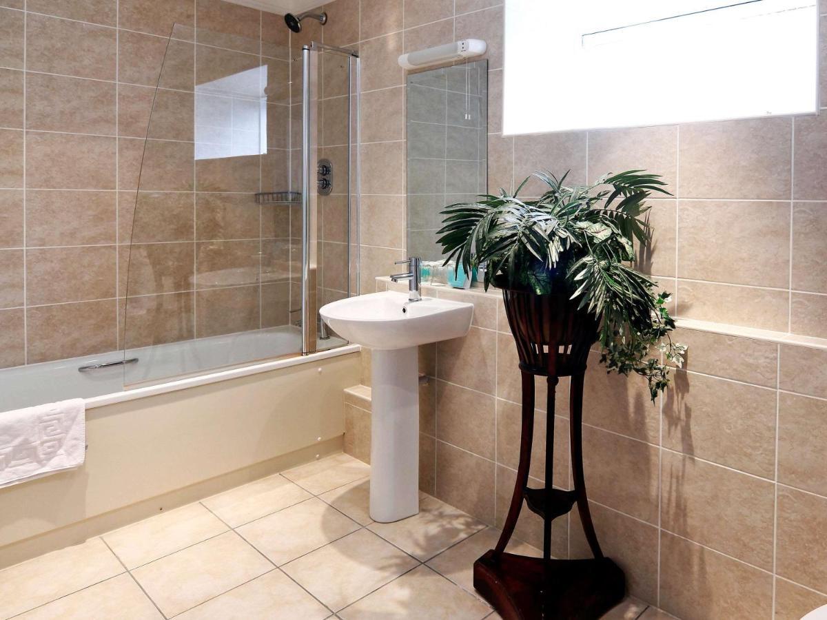 Wolverhampton Goldthorn Hotel Ngoại thất bức ảnh